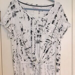 Vince Camuto Solid White & Black Front Tie Women’s Top